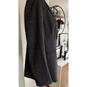 Ann Taylor Size 12 Gray Virgin Wool Blend Blazer Modern‎ Classic Business Career